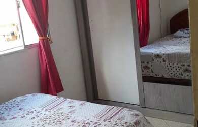 Imagem: O apartamento possui 1 Dormitório, Acomodam 2 pessoas e está