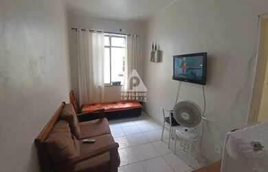 Imagem 2: Maravilhoso quarto e sala em Copacabana muito bem localizado