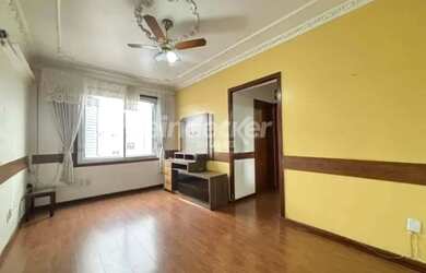 Imagem: O apartamento possui 2 Dormitórios, 1 Banheiro, 1 Vaga na garagem