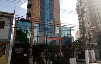 Imagem: O depósito possui 2 Vagas na garagem, 120m² de Área e está