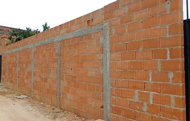 Imagem: O terreno possui 300m² de Área e está localizado em Maria