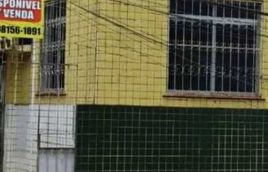 Imagem: A casa possui 3 Dormitórios, 2 Banheiros e está localizado