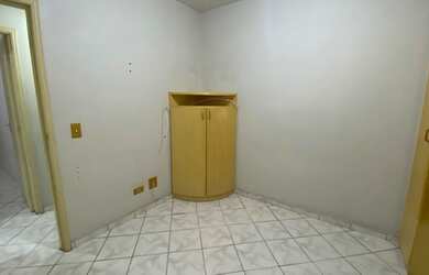 Imagem 5: GRANDE OPORTUNIDADE, APTO DE 3 DORM, 01 SUITE REPLETO DE ARMARIOS DE R$...