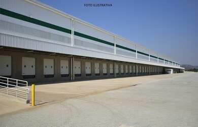Imagem: O depósito possui 76132m² de Área e está localizado em Distrito