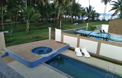 Imagem: A casa em condomínio possui 5 Dormitórios, 5 Banheiros, 4