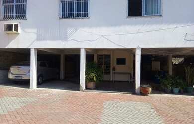 Imagem: O apartamento possui 2 Dormitórios, 1 Banheiro, 2 Vagas na