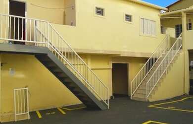 Imagem: A kitnet possui 1 Dormitório, 1 Banheiro e está localizado