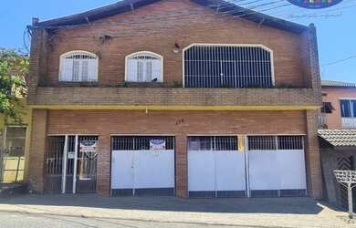 Imagem: A casa possui 2 Dormitórios, 1 Banheiro, 60m² de Área e