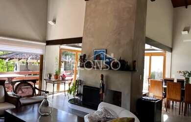 Imagem: A casa em condomínio possui 3 Dormitórios, 3 Banheiros, 2