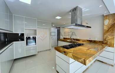 Imagem: A casa em condomínio possui 3 Dormitórios, 2 Banheiros, 4