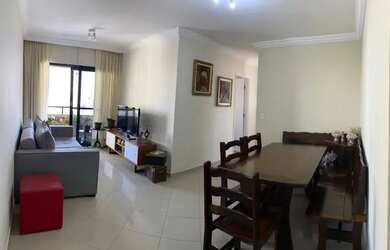 Imagem: O apartamento possui 3 Dormitórios, 1 Banheiro, 1 Vaga na garagem