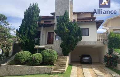 Imagem: A casa em condomínio possui 4 Dormitórios, 5 Banheiros, 4