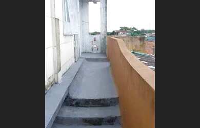 Imagem: A casa possui 2 Dormitórios, 1 Banheiro e está localizado