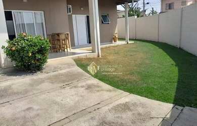 Imagem: A casa possui 2 Dormitórios, 3 Banheiros, 2 Vagas na garagem