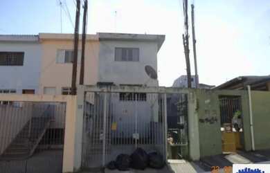 Imagem: A casa possui 3 Dormitórios, 2 Banheiros, 1 Vaga na garagem