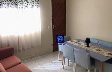 Imagem: O apartamento possui 2 Dormitórios, 1 Banheiro, 1 Vaga na garagem