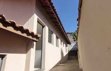 Imagem 2: Atibaia - Casa Padrão - Atibaia Jardim