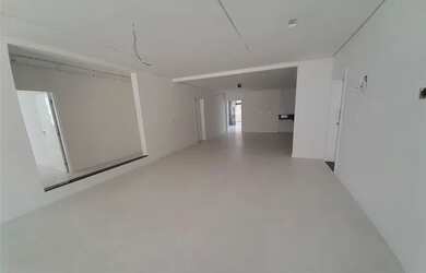 Imagem: A casa em condomínio possui 3 Dormitórios, 4 Banheiros, 4