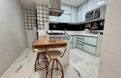 Imagem: O apartamento possui 3 Dormitórios, 3 Banheiros, 2 Vagas na