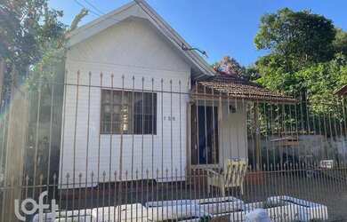 Imagem: A casa possui 2 Dormitórios, 1 Banheiro, 75m² de Área e