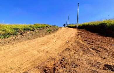 Imagem 11: Lote/Terreno para venda possui 500 metros quadrados em Jardim Imperial...