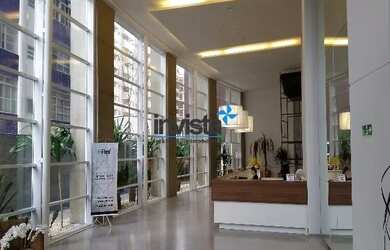 Imagem: O apartamento possui 1 Dormitório, 1 Banheiro, 1 Vaga na garagem