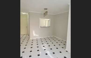 Imagem: O apartamento possui 3 Dormitórios, 1 Banheiro, 1 Vaga na garagem