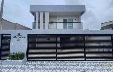 Imagem: A casa possui 2 Dormitórios, 1 Banheiro, 1 Vaga na garagem