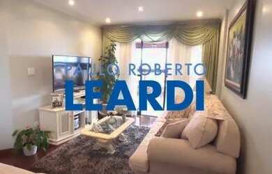 Imagem: O apartamento possui 4 Dormitórios, 1 Banheiro, 3 Vagas na