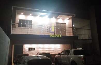 Imagem 2: Casa com dois pavimentos , alto padrão , 3 suítes, 3 salas, piscina, área gourmet no Alto