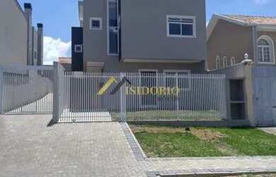 Imagem: A casa possui 3 Dormitórios, 3 Banheiros, 1 Vaga na garagem