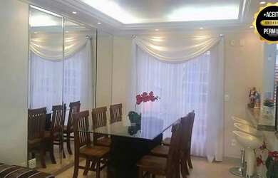 Imagem: A casa possui 2 Dormitórios, 2 Banheiros, 2 Vagas na garagem