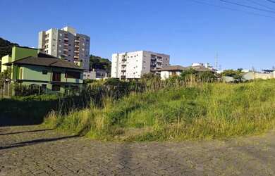 Imagem: O terreno possui 361m² de Área e está localizado em São