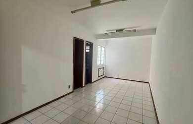 Imagem 4: Escritório para aluguel com 32 metros quadrados em Centro - Joinville - SC