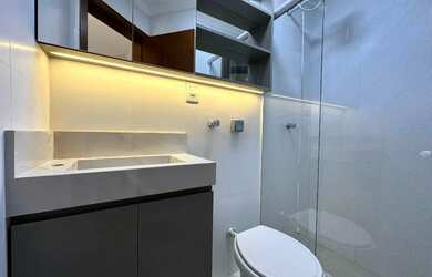 Imagem 13: 2 dormitórios com sacada de frente com móveis sob medida no Centro -...