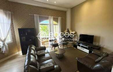 Imagem: Casa em condomínio para aluguel, 3 quartos, 2 suítes, 2 vagas