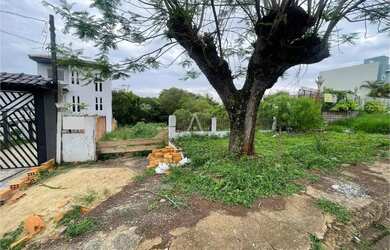 Imagem: O terreno possui 660m² de Área e está localizado em Região