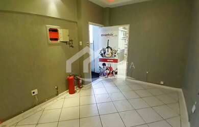 Imagem: O depósito possui 36m² de Área e está localizado em Copacabana