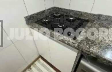 Imagem: A casa em condomínio possui 2 Dormitórios, 3 Banheiros, 1