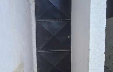 Imagem: A casa possui 1 Dormitório, 1 Banheiro e está localizado