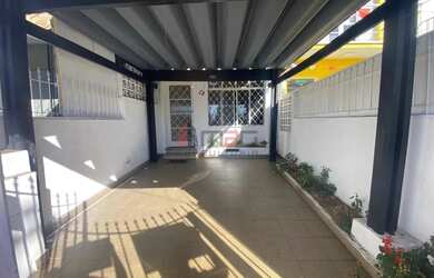 Imagem: O depósito possui 1 Vaga na garagem, 112m² de Área e está