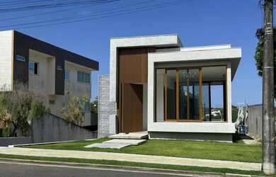 Imagem: A casa à venda possui 4 Dormitórios, 5 Banheiros, 4 Vagas