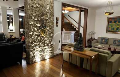 Imagem: A casa em condomínio possui 4 Dormitórios, 5 Banheiros, 5