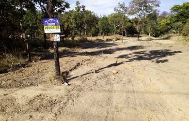 Imagem: O terreno possui 462m² de Área e está localizado em Mansões