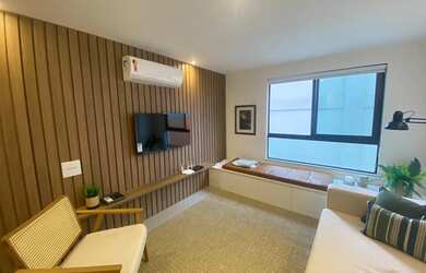 Imagem: O apartamento possui 2 Dormitórios, 1 Banheiro, 1 Vaga na garagem