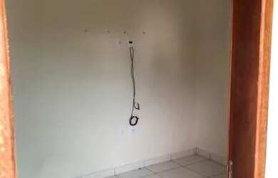 Imagem: A kitnet possui 2 Dormitórios e 1 Banheiro e está localizado