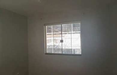 Imagem: A casa possui 3 Dormitórios, 2 Banheiros, 3 Vagas na garagem