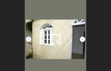 Imagem: A casa possui 3 Dormitórios, 1 Banheiro, 138m² de Área e