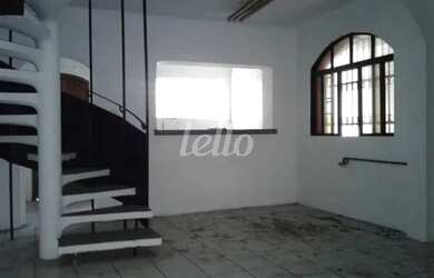 Imagem: A casa possui 3 Dormitórios, 4 Banheiros, 3 Vagas na garagem