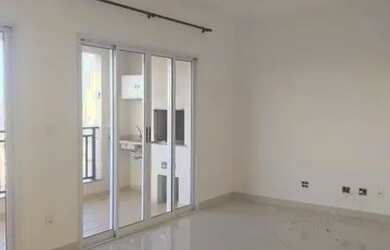 Imagem: O apartamento possui 3 Dormitórios, 1 Banheiro, 2 Vagas na